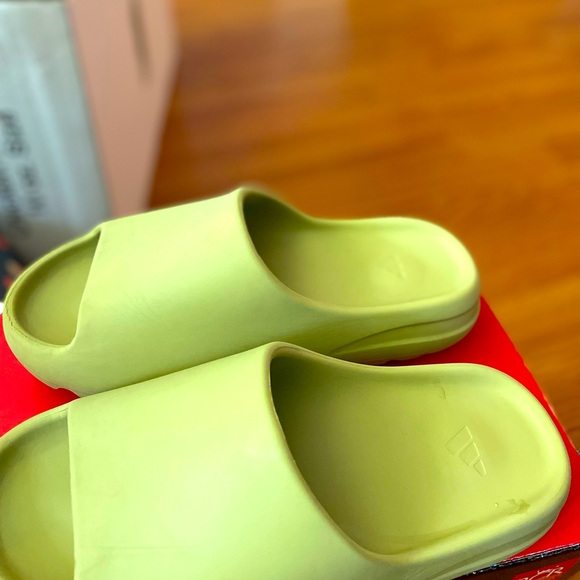 Yeezy Shoes - Yeezy Slides